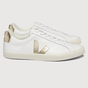 NEW VEJA ESPLAR LOGO Sneakers